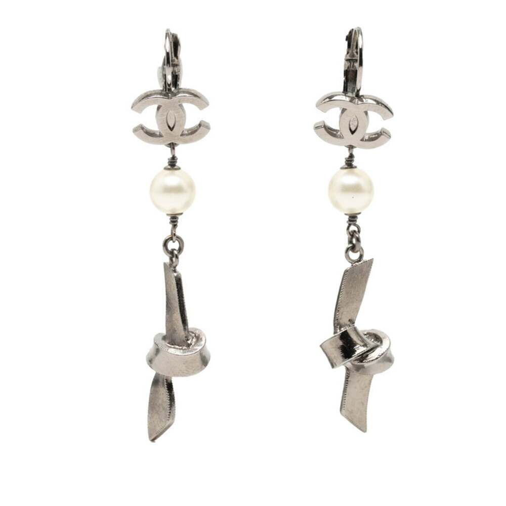 Chanel Cc Logo Earrings Silver-Tone #261276C68B